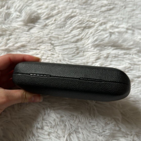 BALENCIAGA LEATHER SUNGLASSES CASE WITH CLEANING CLOTH BLACK - Picture 8 of 13